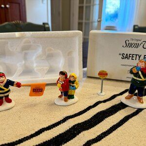 Dept 56 The Original Snow Village Retired Accessories “Safety Patrol” #5449-6